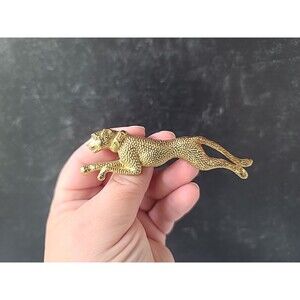 Leopard Shaped Gold Tone Metal Rhinestone Eye Brooch Vintage Costume Jewelry